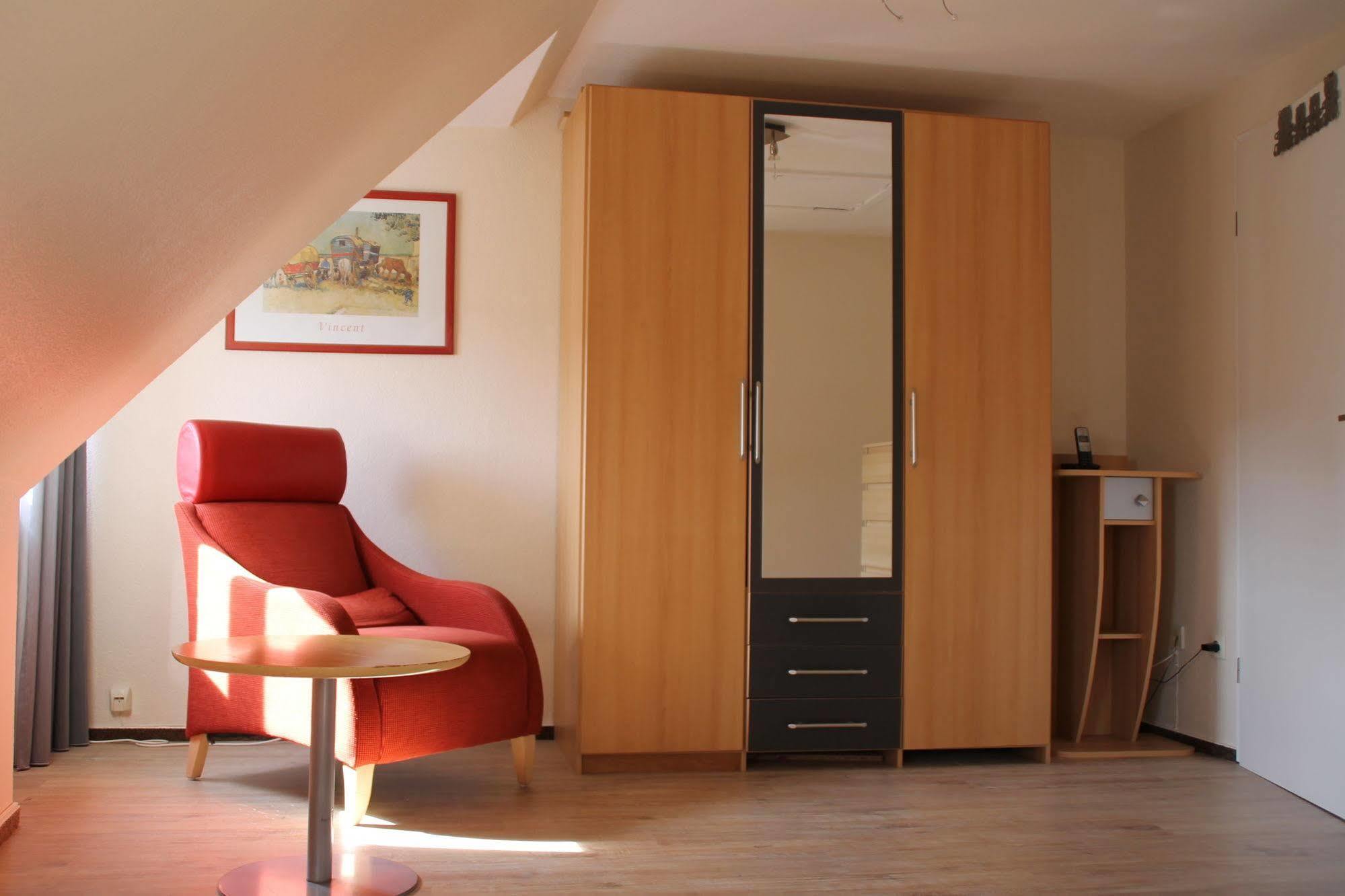 Residenz Hotel Ной Вулмсторф Екстериор снимка