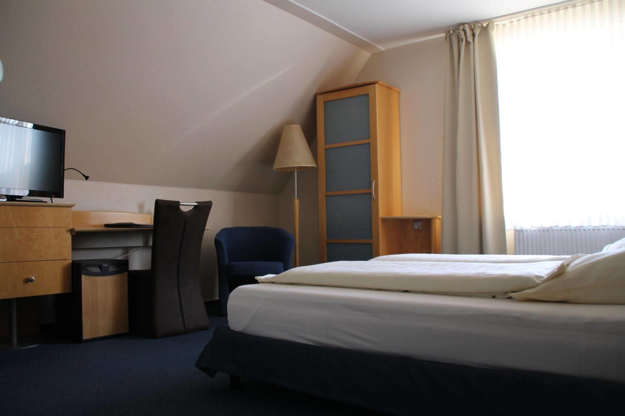 Residenz Hotel Ной Вулмсторф Екстериор снимка